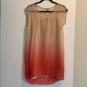 100% silk. Vanilla red ombre top.